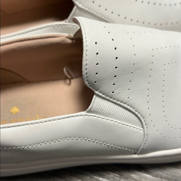 Kate Spade Azores perforated leather slip on shoes, white, size 8.5 - Picture 13 of 16